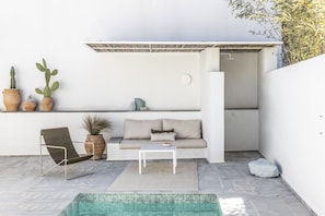 Property grounds - Mikro Boutique Villa (Agia Effimia)