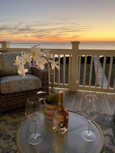 Experience Seabrook Island bliss, Expansive ocean views, Dolphin lovers oasis