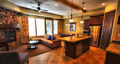 Canyon Villas at Coral Ridge