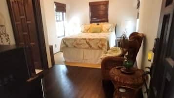 1 quarto, Wi-Fi de cortesia, roupa de cama