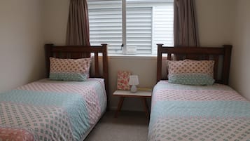 2 quartos, Wi-Fi de cortesia, roupa de cama