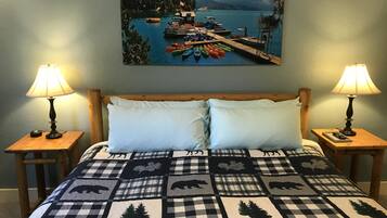 6 bedrooms, iron/ironing board, WiFi, bed sheets