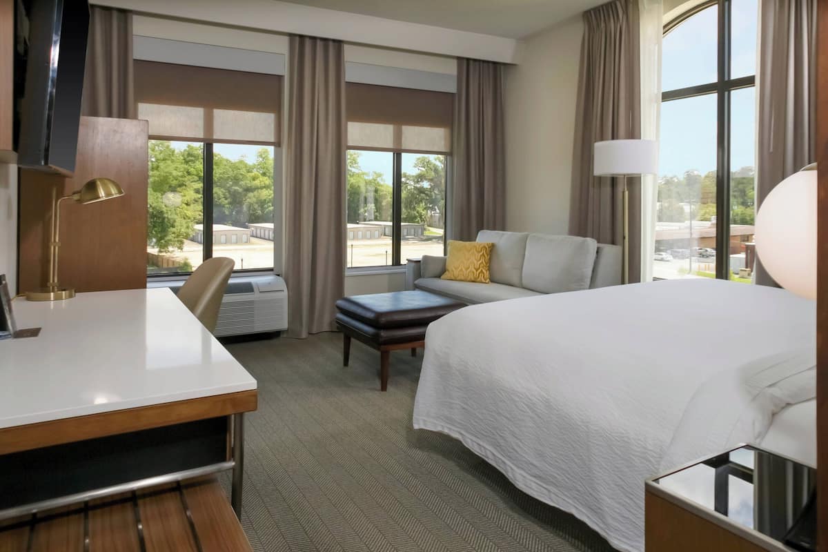 Desk, blackout drapes, iron/ironing board, free WiFi