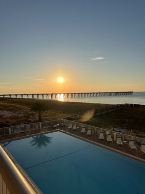 室外泳池、暖水池