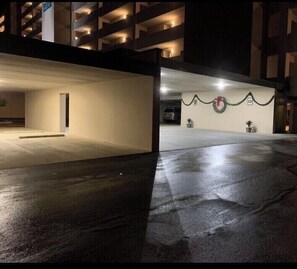 Property grounds - Fall is beautiful in Navarre!  Beach service provided March 1st - October 31st (Navarre)