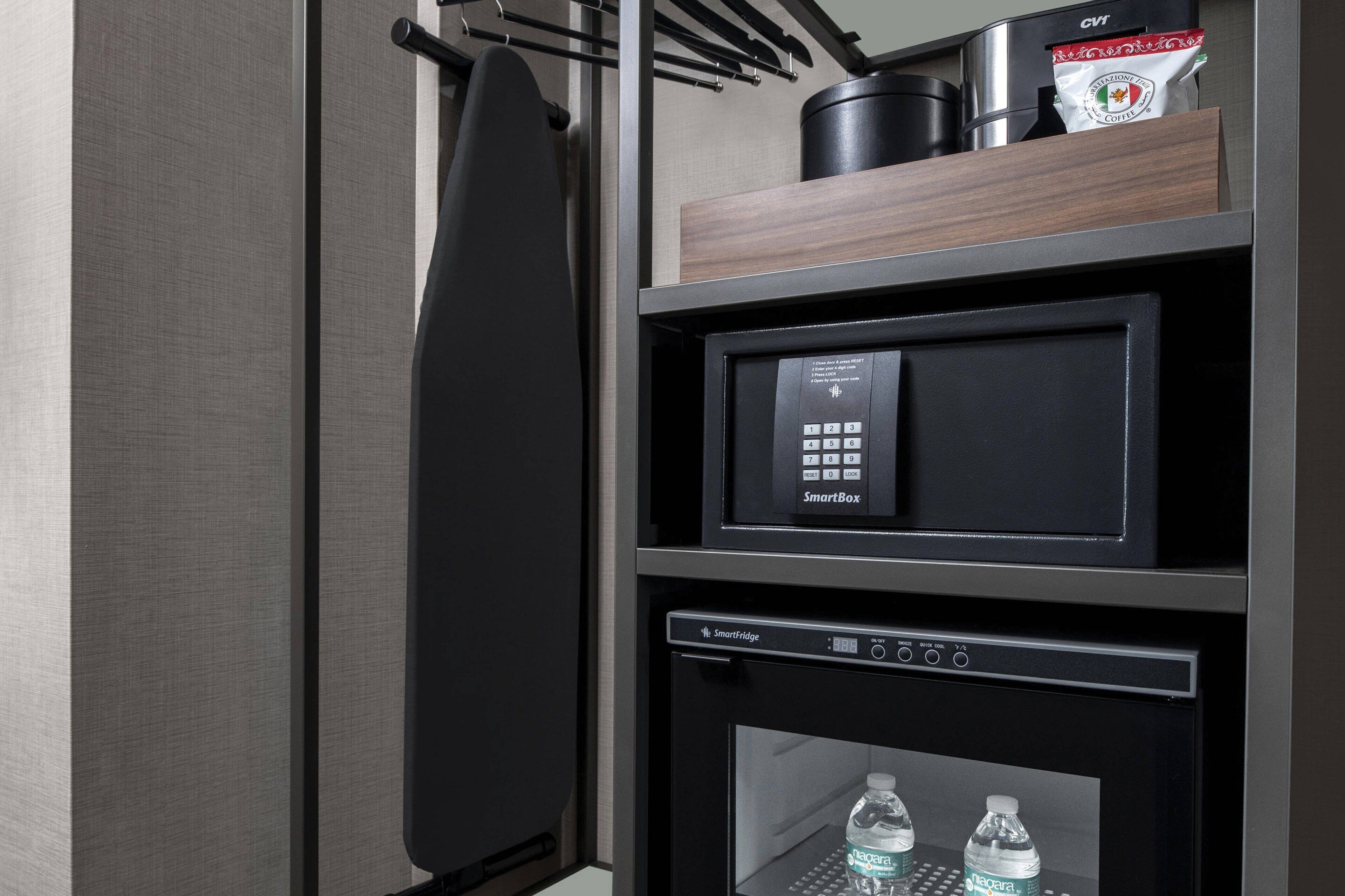 1 bedroom, hypo-allergenic bedding, in-room safe, desk