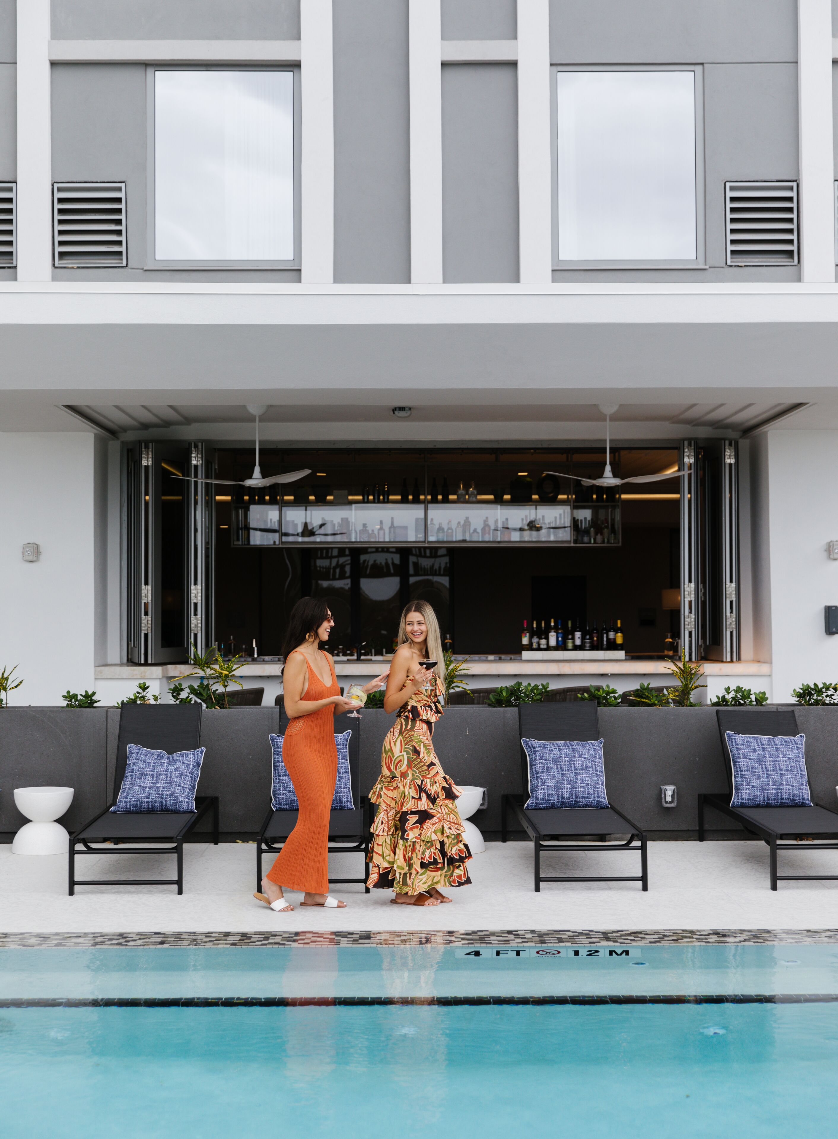 outdoor pool, free pool cabanas, pool loungers