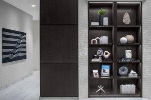 Con vista a la piscina, abre todos los días