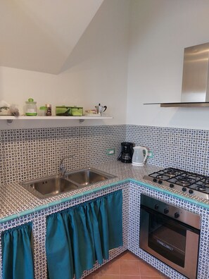 Oven, stovetop