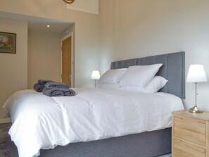 2 bedrooms, free WiFi, bed sheets - 2 bedroom accommodation in Keith (Keith)