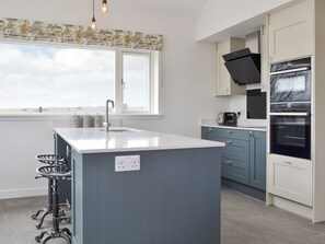 Lavavajillas y periquera