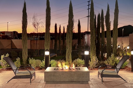 Exterior. Homewood Suites by Hilton Santa Clarita