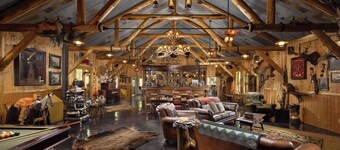 Stable View Cabin - Alpine Falls Ranch