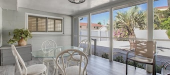 Beautiful Venice Beach Condo