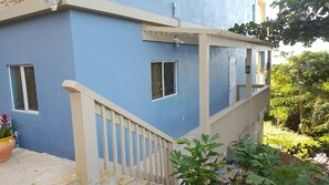 ทางเข้าที่พัก