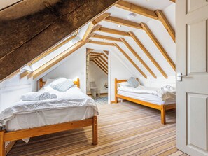5 Schlafzimmer, kostenloses WLAN, Bettwäsche