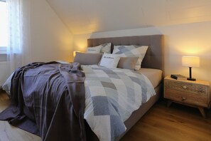 2 bedrooms, in-room safe, iron/ironing board, travel cot