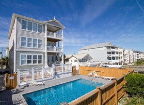 Enjoy a relaxing stay in this two-story home with a spacious balcony and access to a pool with a hot tub.