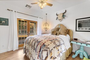 2 bedrooms, WiFi, bed sheets