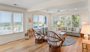 Smart TV, DVD player, books, printers - Oceanfront, elevator, 5 bedrooms, 4 KING beds, Hot Tub, spacious, super clean (Fripp Island)