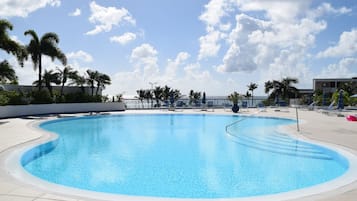 Piscina externa