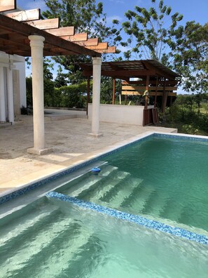 Piscine extérieure
