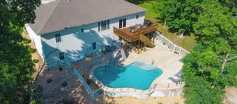 Private pool. Season Special 6th NIGHT FREE, boat rental, hiking and enjoying all the great restaurants in the area.