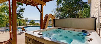 Private pool, boat rental, hiking and enjoying all the great restaurants in the area.