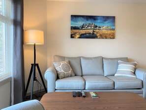 TV - Canmore Mountain Place (Canmore)