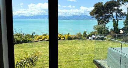 Luxurious 1Brm guest suite Ruby Bay | Use of 12m pool and spa