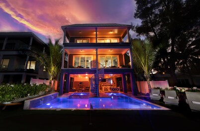 Beaches and Dreams: Ultimate Luxury Beachfront Paradise