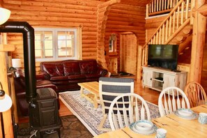 Smart TV, fireplace, DVD player