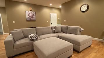 Smart TV, fireplace, offices, computer monitors