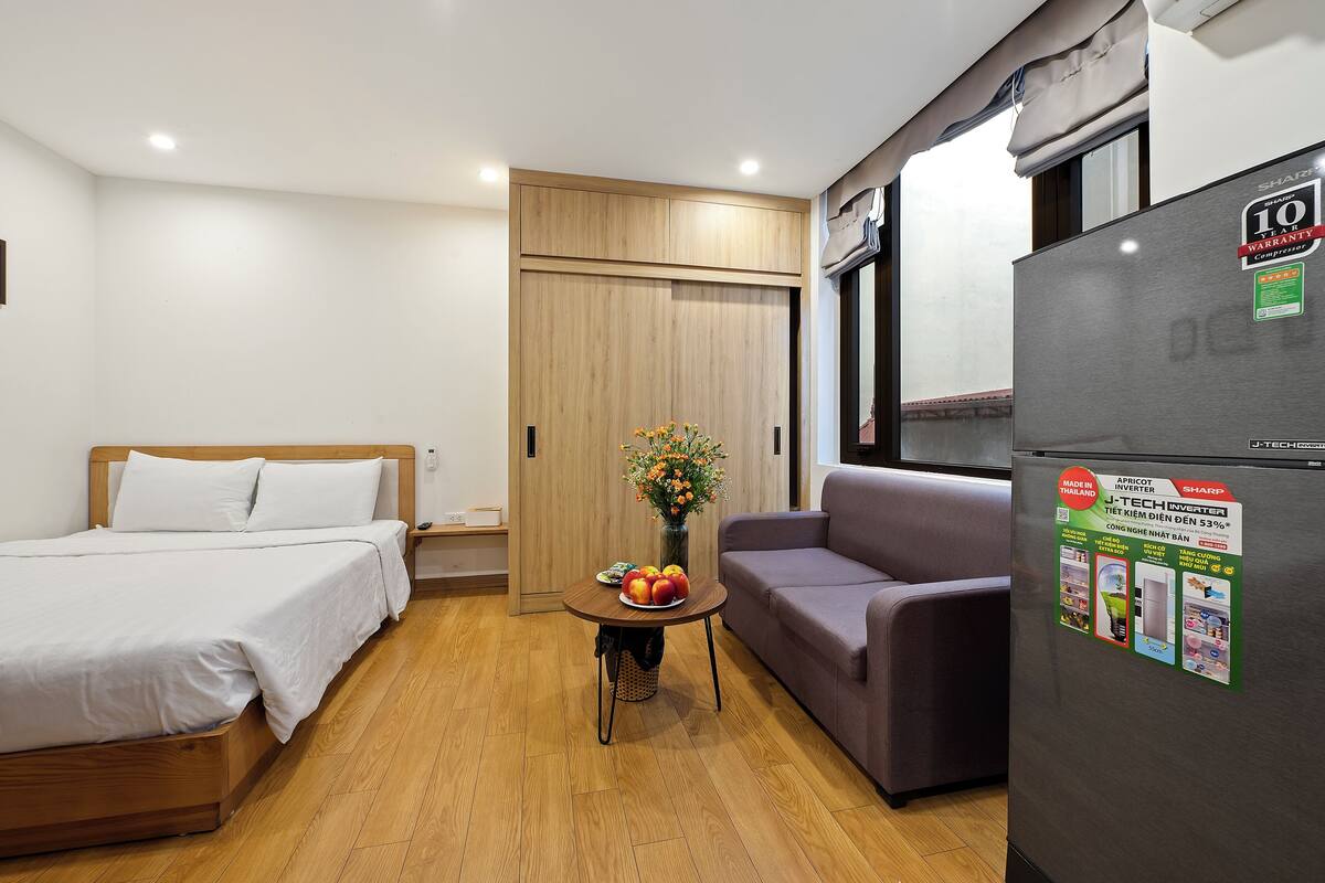 Deluxe Studio | In-room safe, desk, blackout drapes, soundproofing