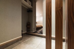 Standard A, Non Smoking | Free WiFi, bed sheets - GRAND BASE Hakata Naraya (Fukuoka)