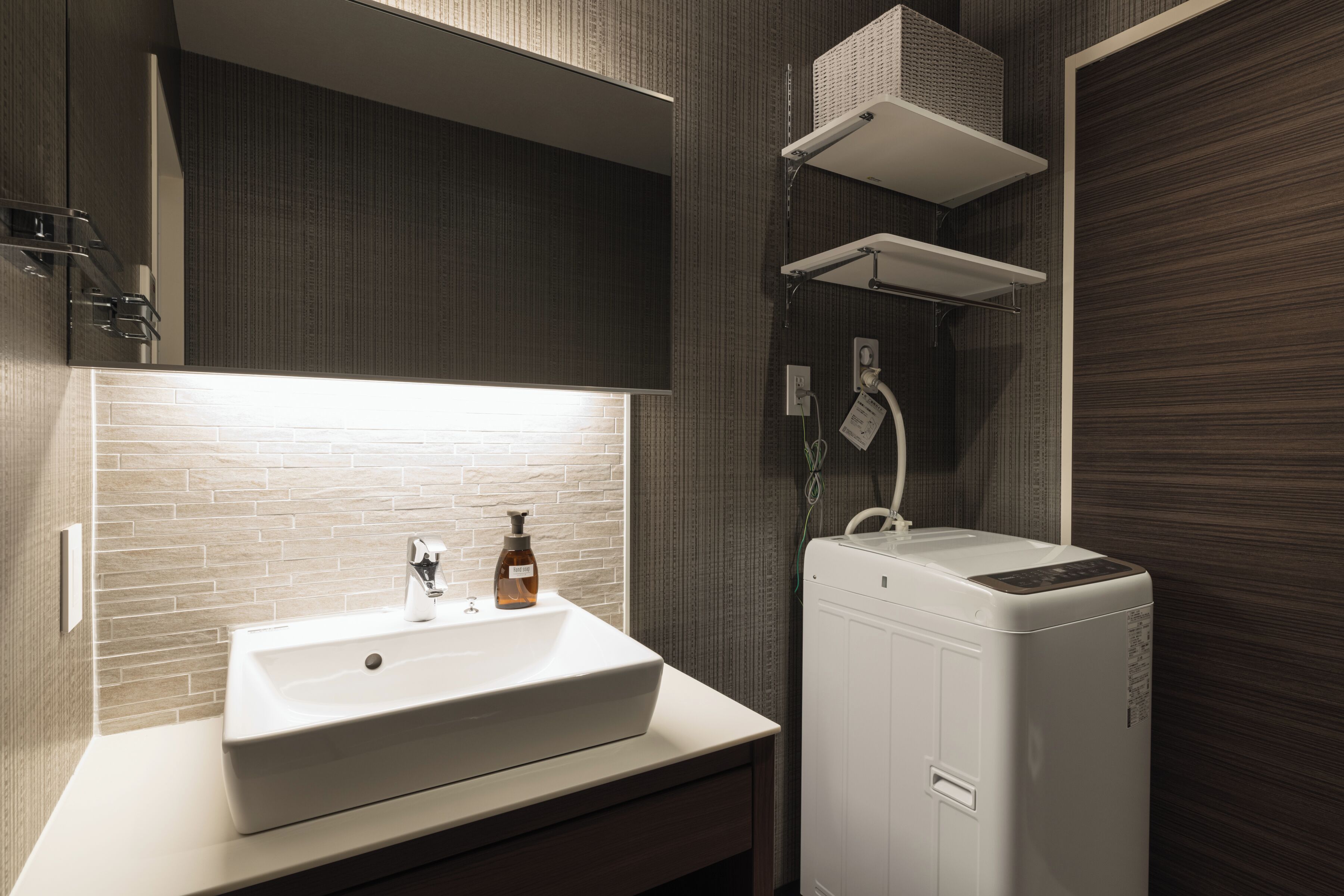 separate bathtub and shower, deep-soaking bathtub, free toiletries