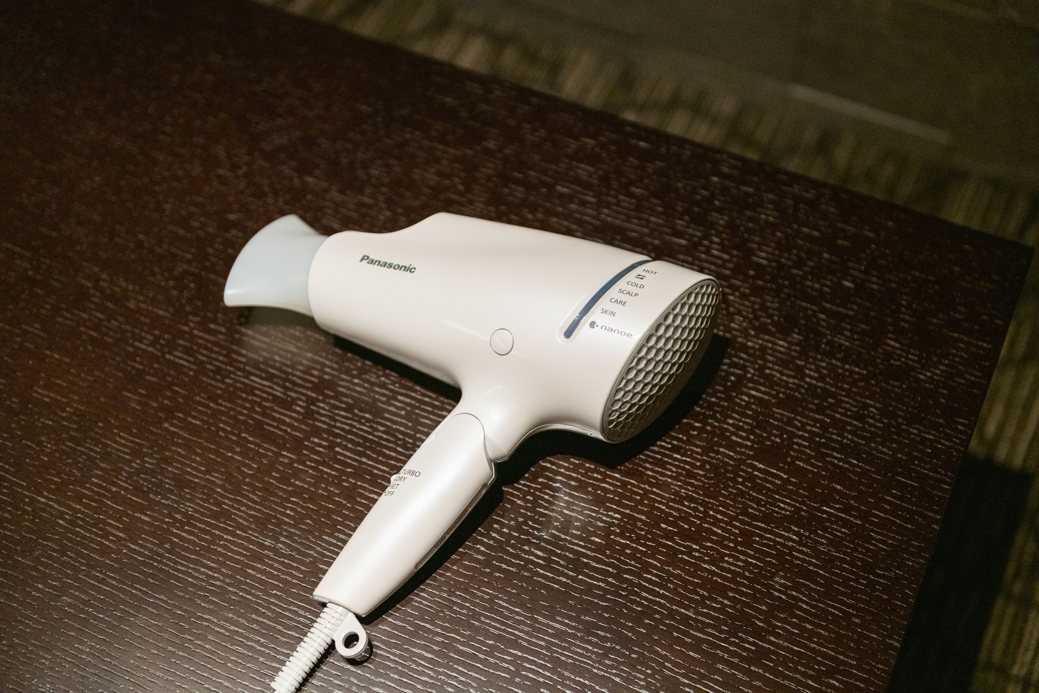 separate bathtub and shower, deep-soaking bathtub, free toiletries