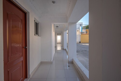 Modern 2BR Apartment Terrace Near Airport - Santo Domingo Este