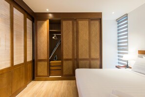 Room - 22Housing 81 Linh Lang (Hanoi)