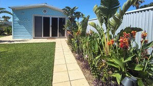 Exterior - Modern Unit/Beach Walk/Drive to Winery (Port Noarlunga South)