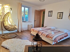 4 bedrooms, free WiFi - Quiet cottage, 4 bedrooms, private terrace, linens included - Germonville (Germonville)