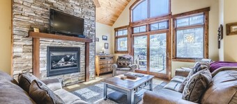 Slopeside Chalet 136 I Great Views I Steam Shower I Bunk Room I Discounted Attractions