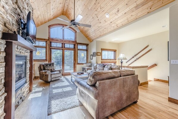 Smart TV, fireplace, video games, Hulu