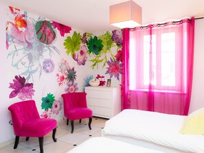 4 bedrooms, free WiFi, bed sheets