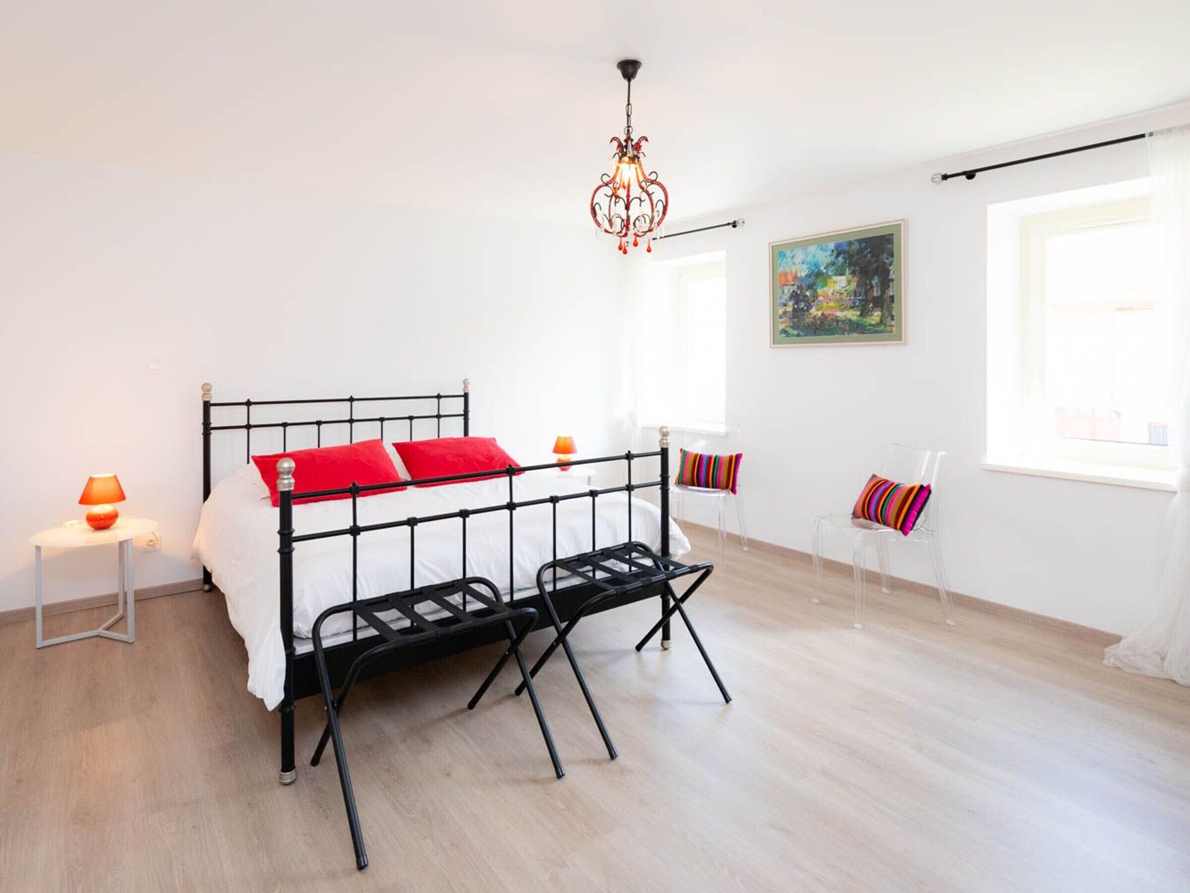 4 bedrooms, free WiFi, bed sheets