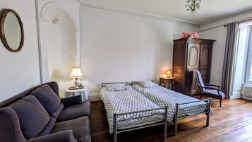 4 chambres, Wi-Fi gratuit, draps fournis