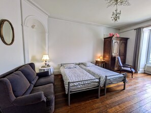 4 chambres, Wi-Fi gratuit, draps fournis