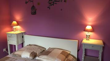 1 bedroom, free WiFi, bed sheets