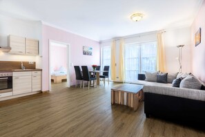 Interior - (1) Gerhard, 2-room apartment, terrace, ground floor - Ostseeferienhaus Drachenflieger (Am Salzhaff)