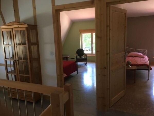 2 bedrooms, free WiFi